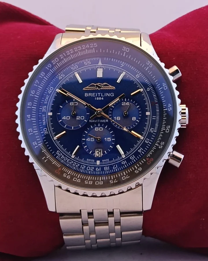 Vintage Men's Breitling Navitimer chronograph Blue Dial Date Stainless Steel Wristwatch